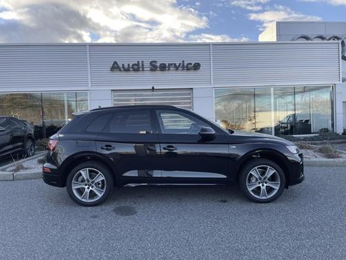 2025 Audi Q5 S line Premium