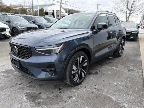2026 Volvo XC40 Plus