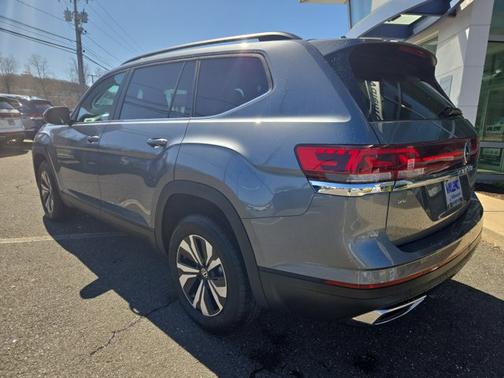 2025 Volkswagen Atlas 2.0T SE