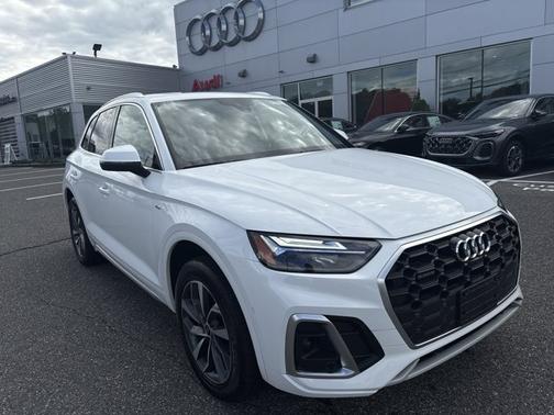 2023 Audi Q5 S line Premium Plus
