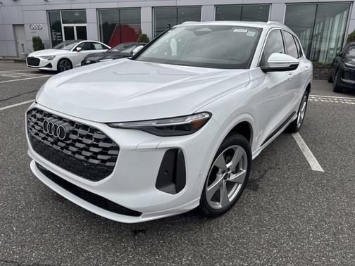 2025 Audi Q5 Premium Plus