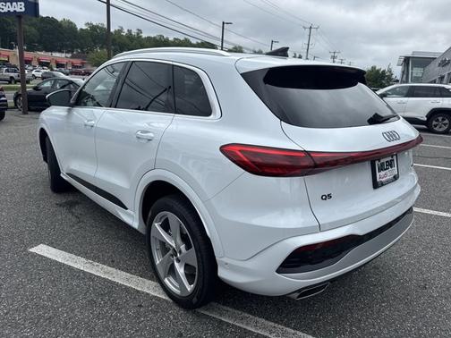 2025 Audi Q5 Premium Plus