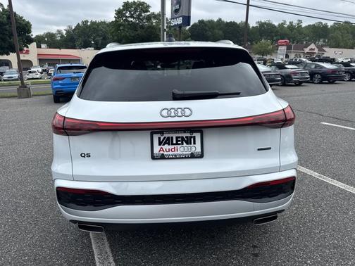 2025 Audi Q5 Premium Plus