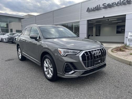 2023 Audi Q3 S line Premium Plus