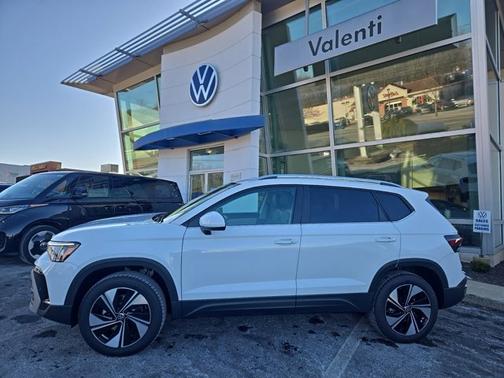 2025 Volkswagen Taos SE