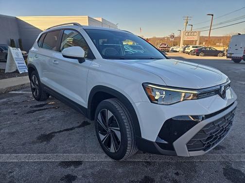 2025 Volkswagen Taos SE