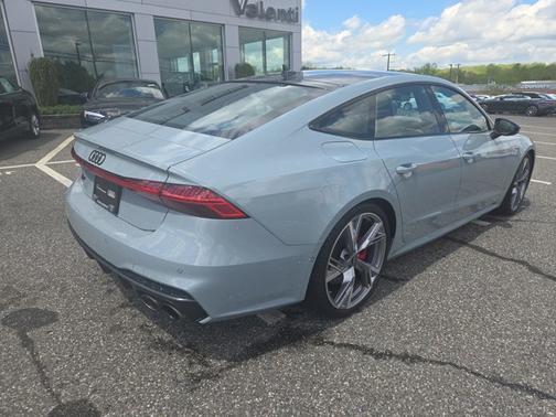 2023 Audi S7 Premium Plus