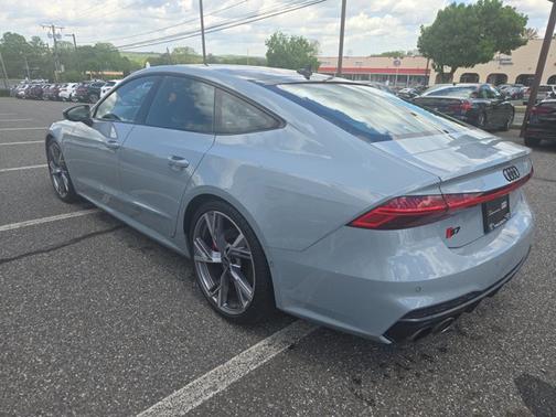 2023 Audi S7 Premium Plus