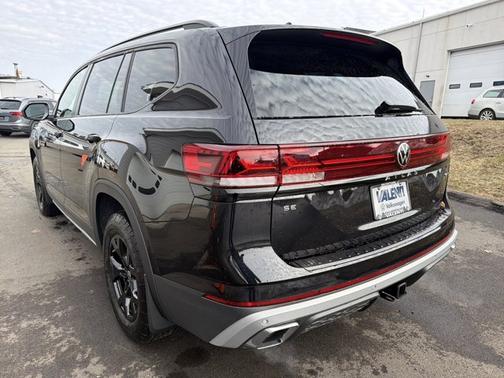 Black 2026 Volkswagen Atlas 2.0T Peak Edition