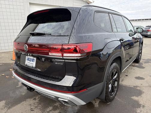 Black 2026 Volkswagen Atlas 2.0T Peak Edition