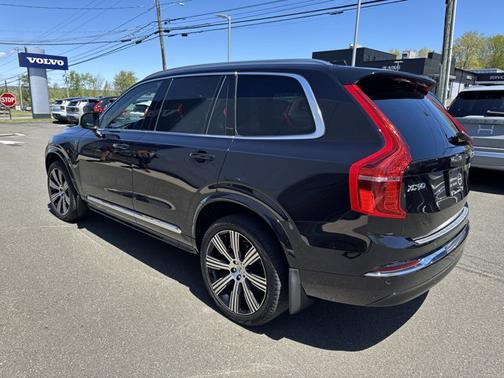 ONYX BLACK 2024 Volvo XC90 Recharge Plug-In Hybrid Ultimate
