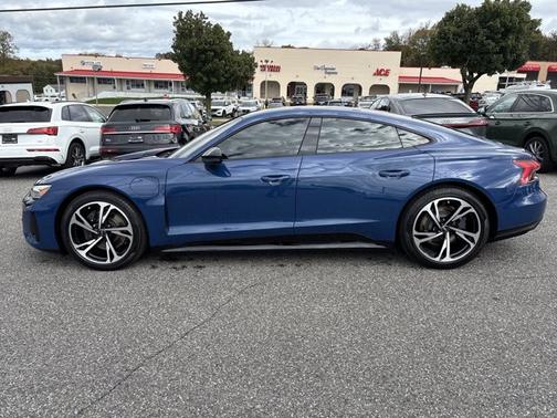 2023 Audi e-tron GT Premium Plus