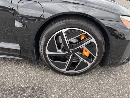 2023 Audi RS e-tron GT 4DR QTRO