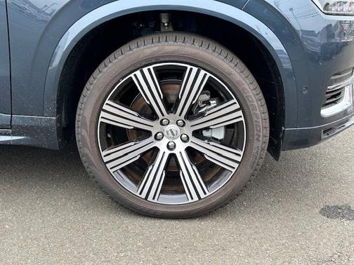 2025 Volvo XC90 Plug-In Hybrid Plus