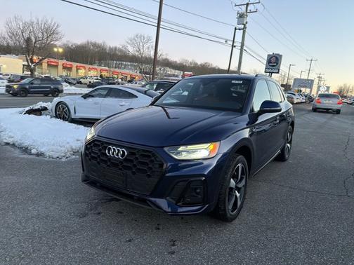 2022 Audi Q5 S line Premium Plus