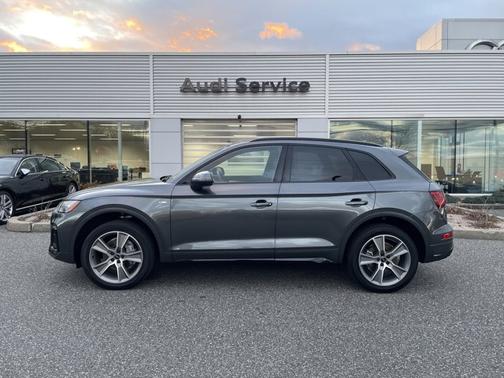 2025 Audi Q5 S line Premium