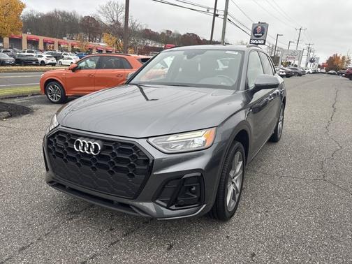 2025 Audi Q5 S line Premium