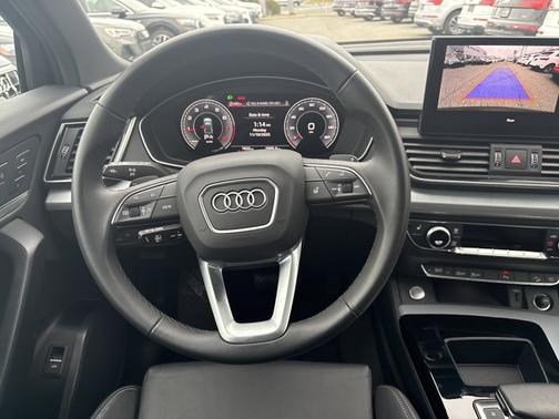 2025 Audi Q5 S line Premium
