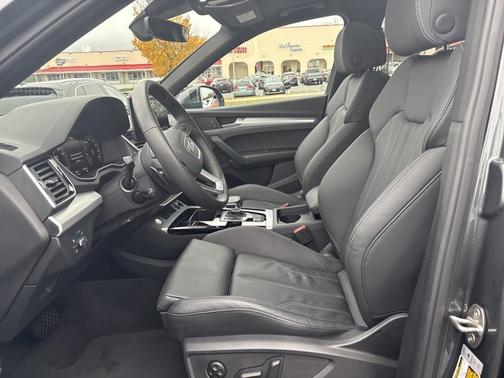 2025 Audi Q5 S line Premium