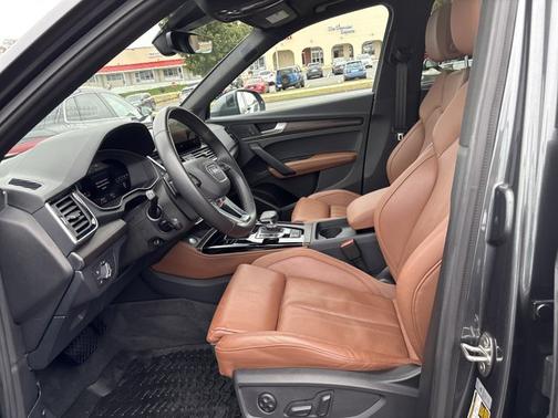 2023 Audi Q5 S line Premium Plus