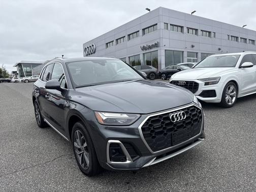 2023 Audi Q5 S line Premium Plus