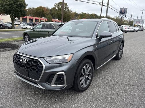 2023 Audi Q5 S line Premium Plus