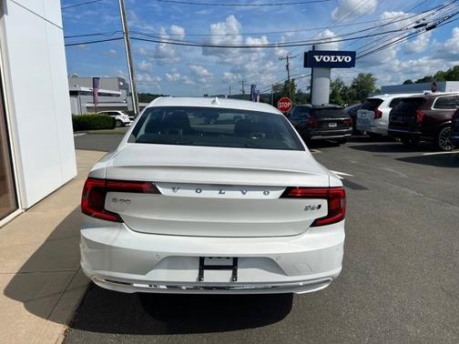 2025 Volvo S90 Ultra