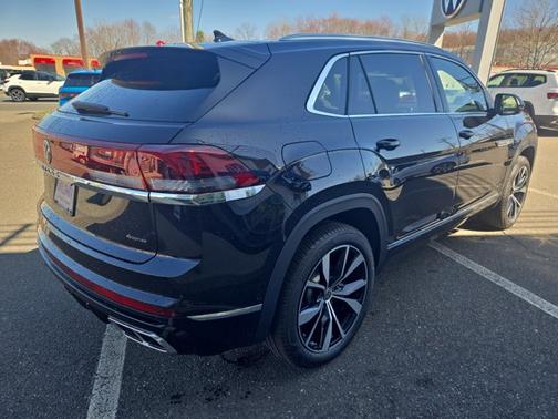 2025 Volkswagen Atlas Cross Sport 2.0T SEL Premium R-Line