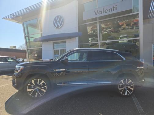 2025 Volkswagen Atlas Cross Sport 2.0T SEL Premium R-Line