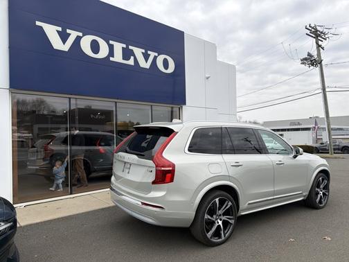 2022 Volvo XC90 Inscription