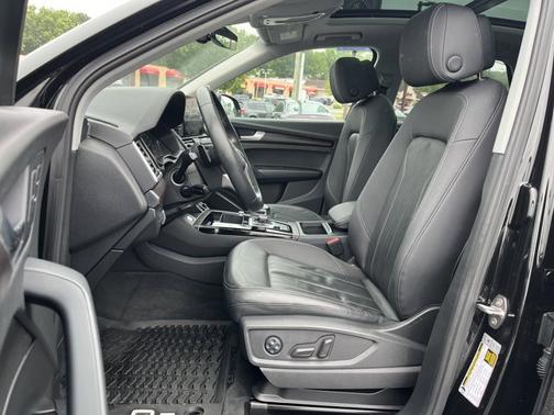 2022 Audi Q5 Premium