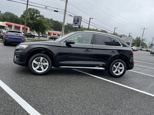 2022 Audi Q5 Premium