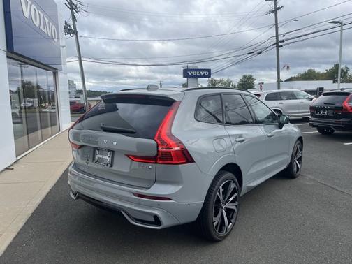 2025 Volvo XC60 Plug-In Hybrid Ultra