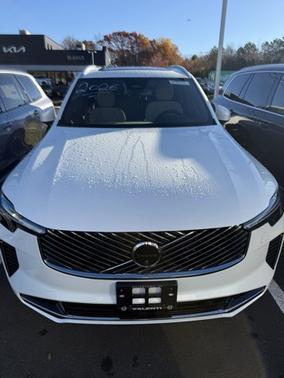 2026 Volvo XC90 Plus