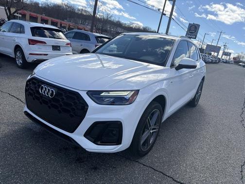 2023 Audi Q5 S line Premium Plus