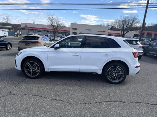 2023 Audi Q5 S line Premium Plus
