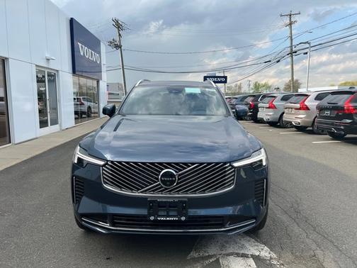 2025 Volvo XC90 Plus