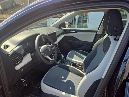 2025 Volkswagen Taos S