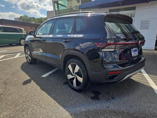 2025 Volkswagen Taos S