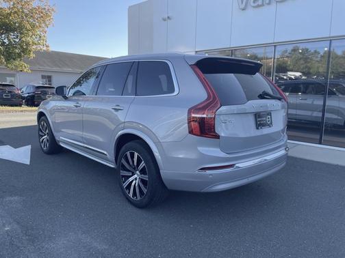 2025 Volvo XC90 Core
