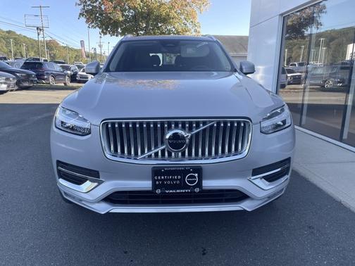 2025 Volvo XC90 Core