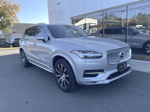 2025 Volvo XC90 Core