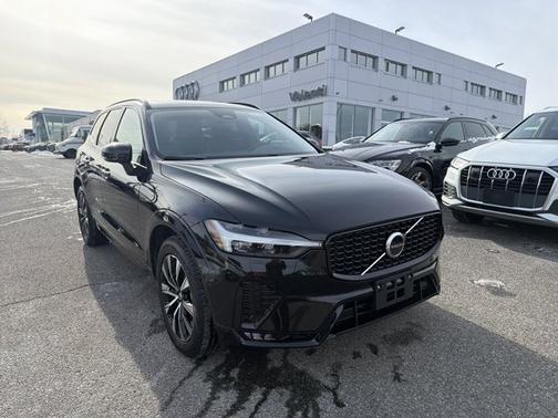 2025 Volvo XC60 Core