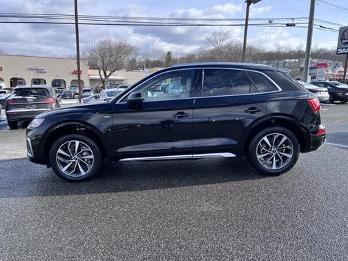 2022 Audi Q5 S line Premium Plus