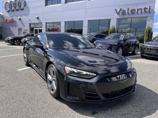 2023 Audi e-tron GT Prestige