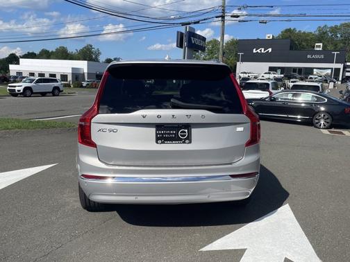 2024 Volvo XC90 Recharge Plug-In Hybrid Plus Bright Theme