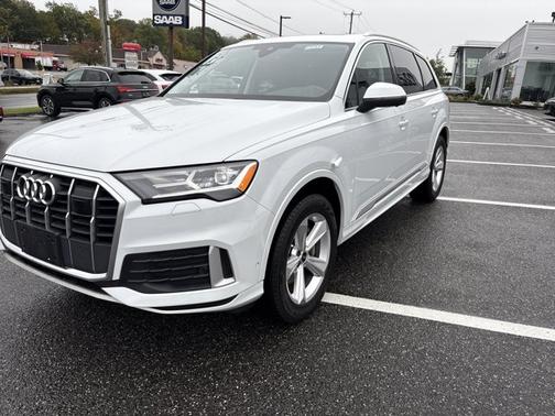 2023 Audi Q7 Premium Plus