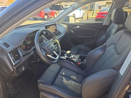 2023 Audi Q5 S line Premium Plus