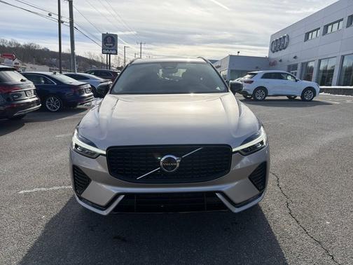 2025 Volvo XC60 Plus