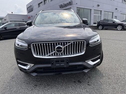 2024 Volvo XC90 Ultimate Bright Theme